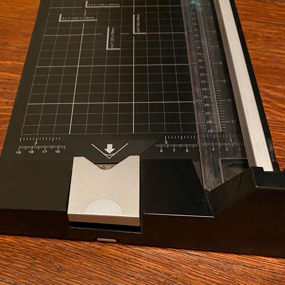 Black Paper Cutter